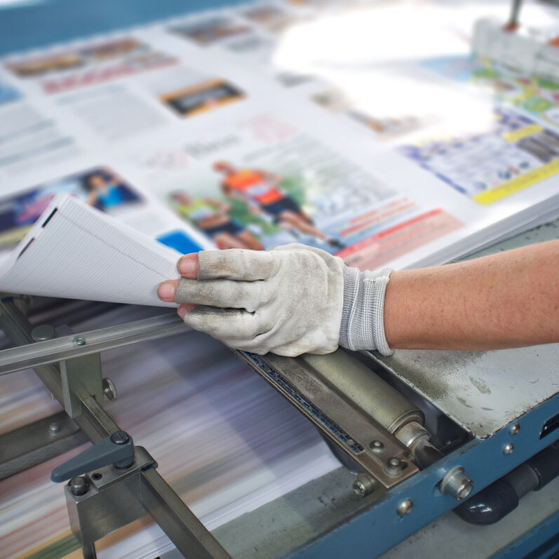 post press finishing line machine: cutting, trimming, paperback and binding